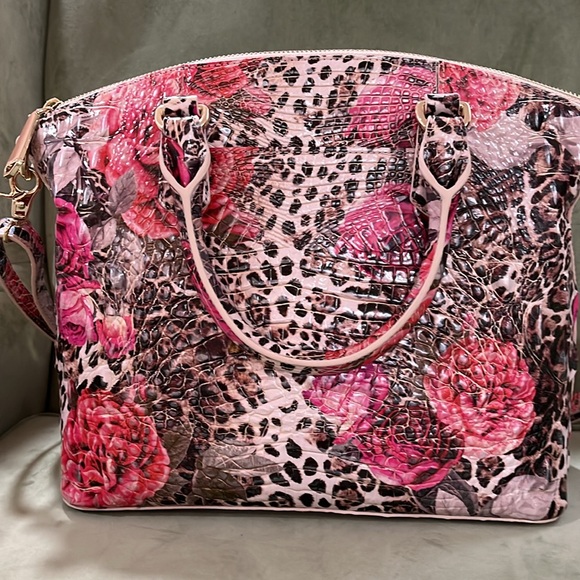 Brahmin Bag, unique print. Only used  3 times. Like new. - Picture 3 of 5